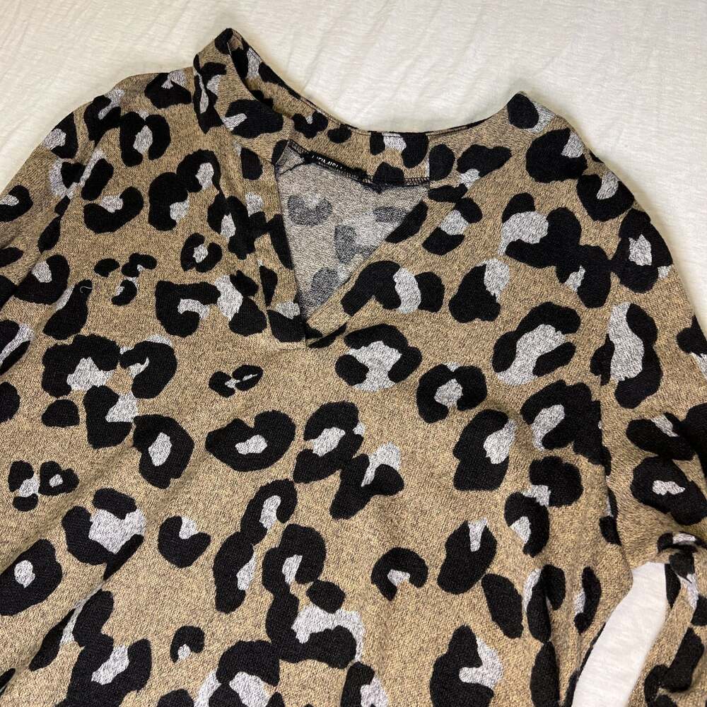 Heimish U.S.A  Women's Mini‎ Dress Cheetah Print Size XL, VNeck, Pockets - Picture 4 of 12